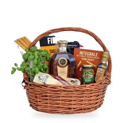 Tuscan Afternoon – Italian basket with grappa, pasta and Parmigiano