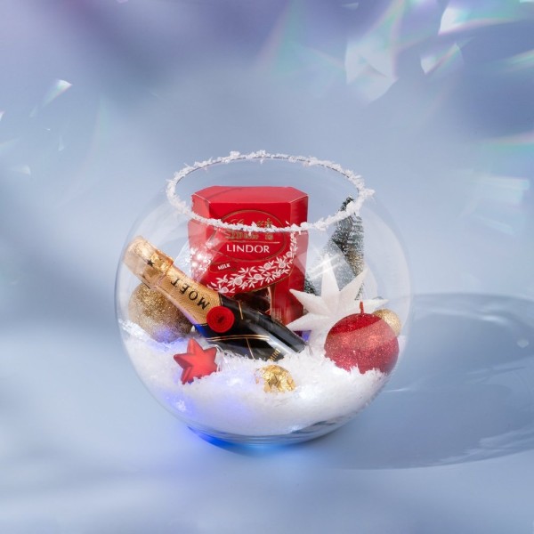 Снежно кълбо – Moët mini и Lindor