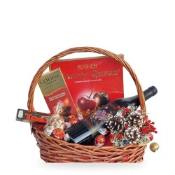 Вишнева Коледа – коледна кошница с вино, Cherry Queen и Godiva