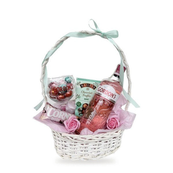 Pink Gin – кошница с Gordon’s Pink, чаша с Lindor и трюфели Baileys