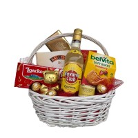 Havana – кошница с ром Havana Club, Loacker и Ferrero