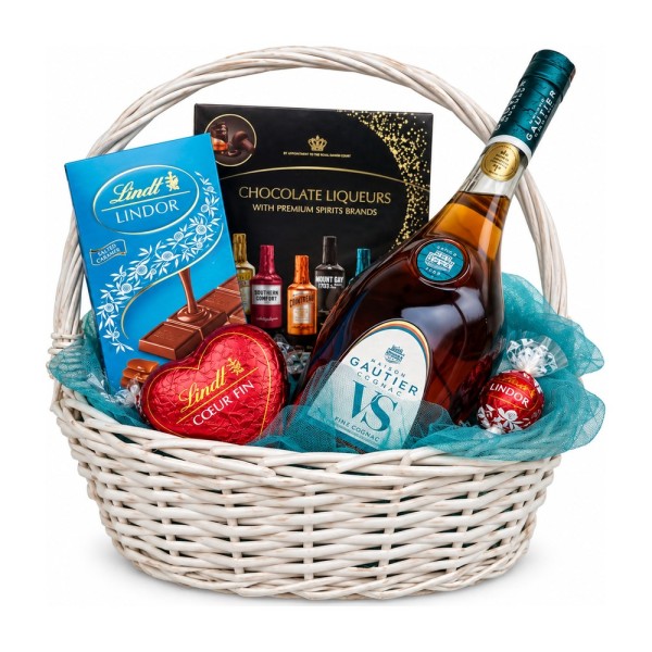 Gautier – basket with VS cognac, chocolate liqueurs and a Lindt heart