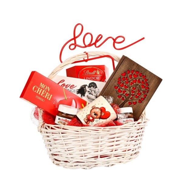Love Story – кошница с Mon Chéri, Lindor, Nutella и чаша
