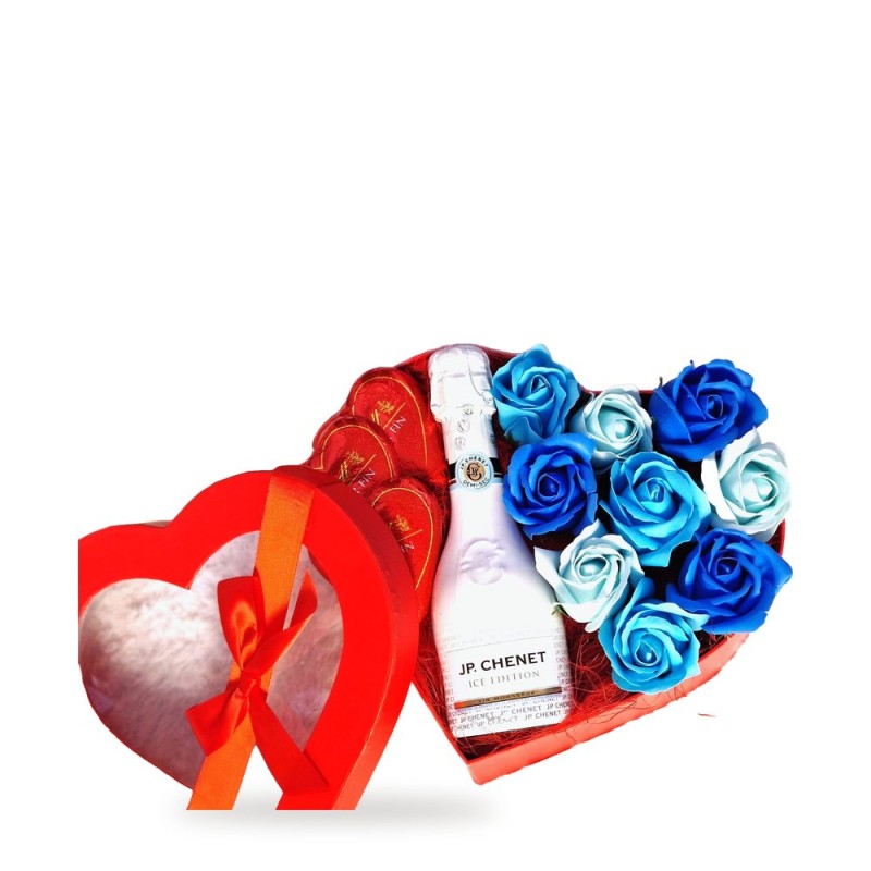 Blue Dream – heart box with J.P. Chenet Ice and blue roses